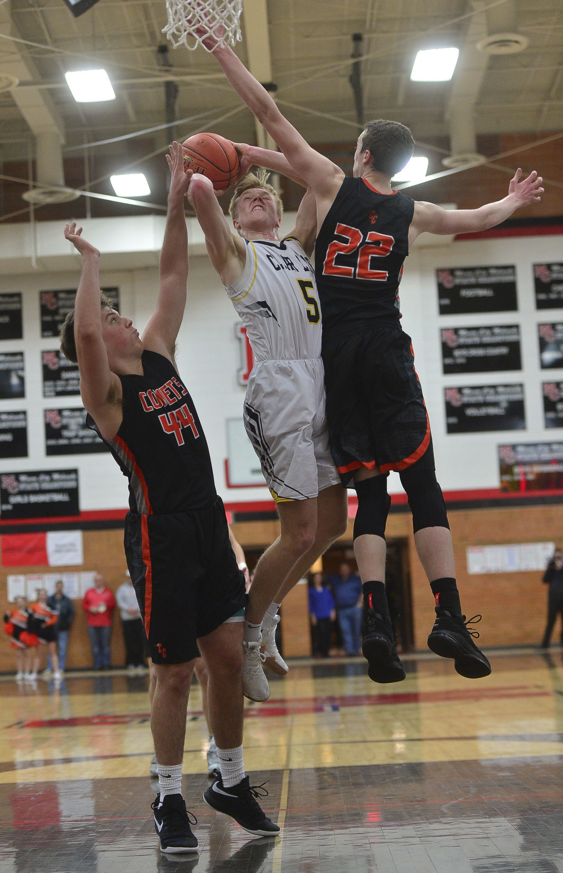 BBball Clear Lake vs. Charles City 15